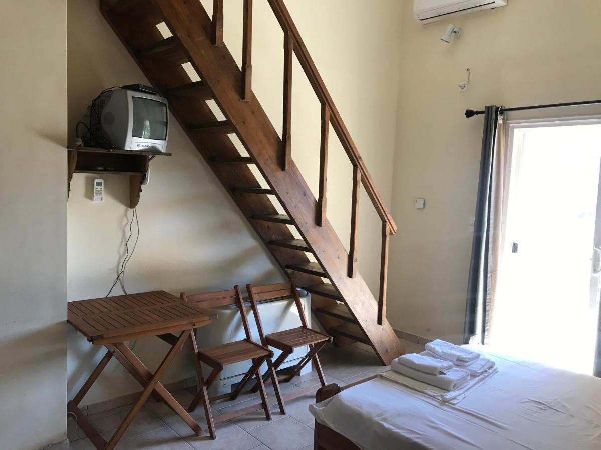 Studio With Loft Raxes Ikaria #5 Raches  Eksteriør bilde